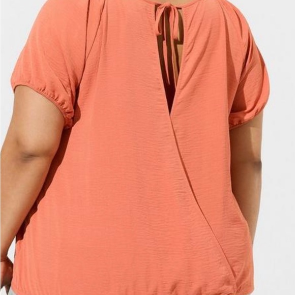 NWT TORRID Apricot Seersucker Surplice Back Short Sleeve Crop Top~ 2X - Picture 4 of 4